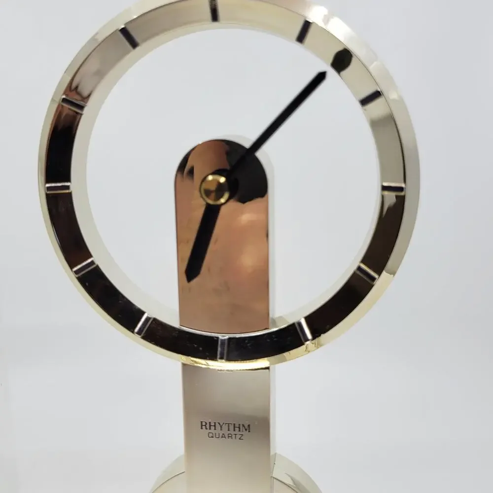 Rhythm Quartz Anniversary Dome Pendulum Mantel Clock. Made in Japan